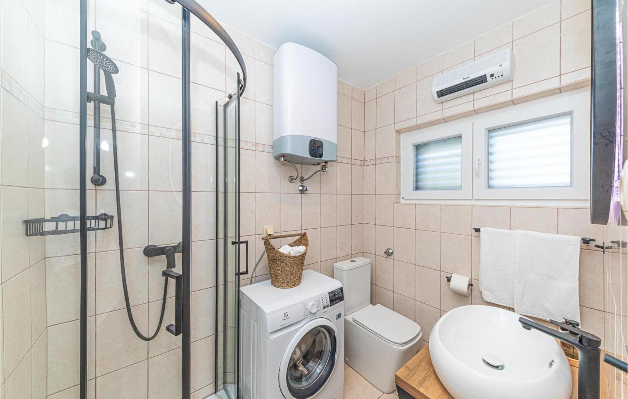 3 Bedroom Lovely Home In Jadrija Exterior photo